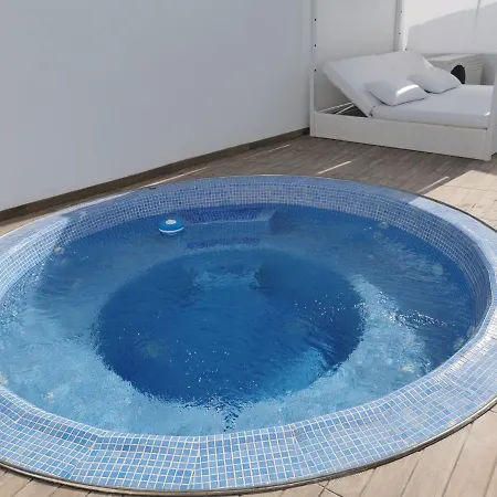 Luxury Anjomacar * Тегисе