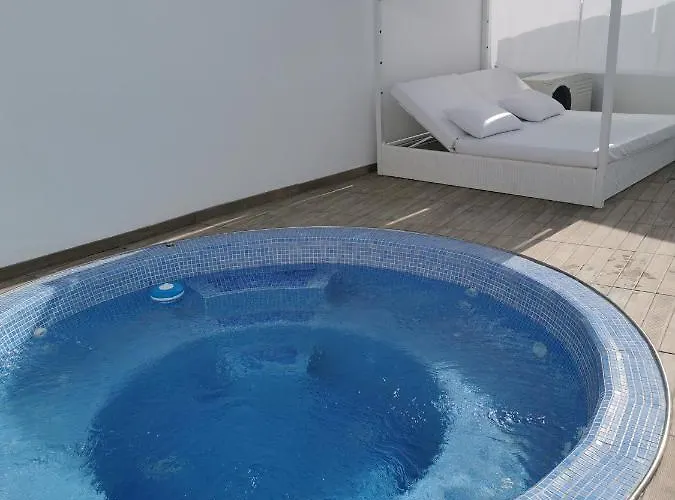 Villa Luxury Anjomacar